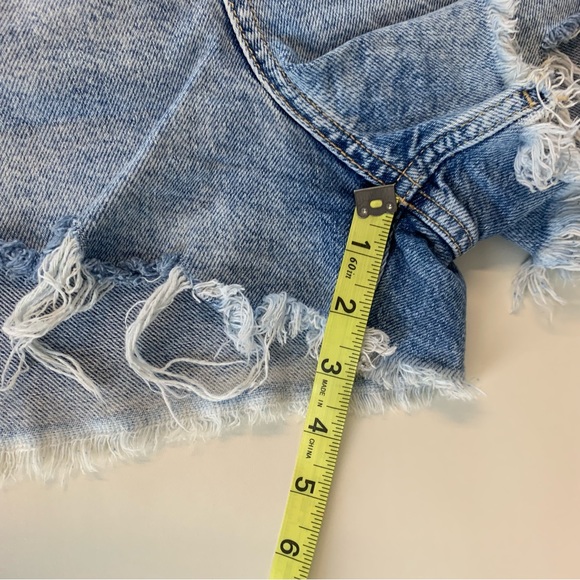 Zara Women’s High Rise Rigid Denim Cut Off Button Fly Jean Shorts Size 2 - Picture 8 of 8